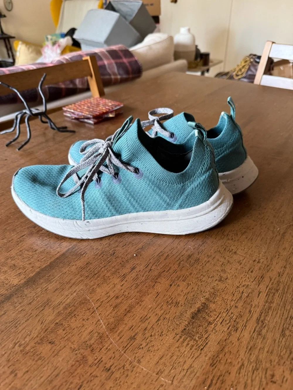 Women’s REI Teal Knit Sneakers with White Sole - Picture 2 of 6